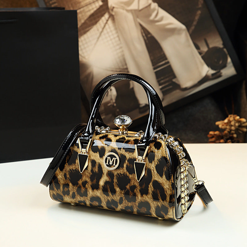 Women's Clip Personalized Patent Leather Fashion Pillow Crossbody Bags