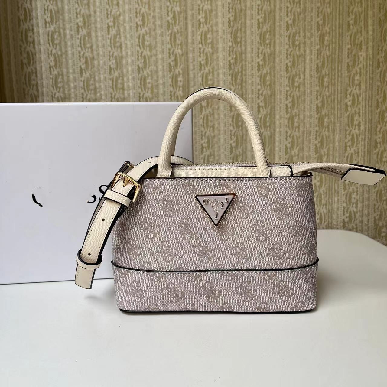 Women's Trendy Mini Sized Simple Fashion Vintage Shoulder Bags