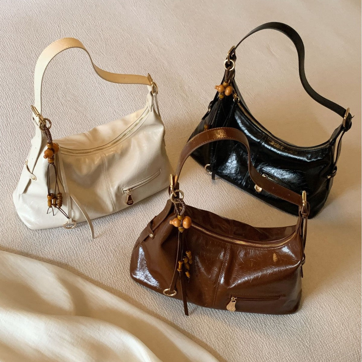 Pretty Women's Story Large Capacity Commuter Bags