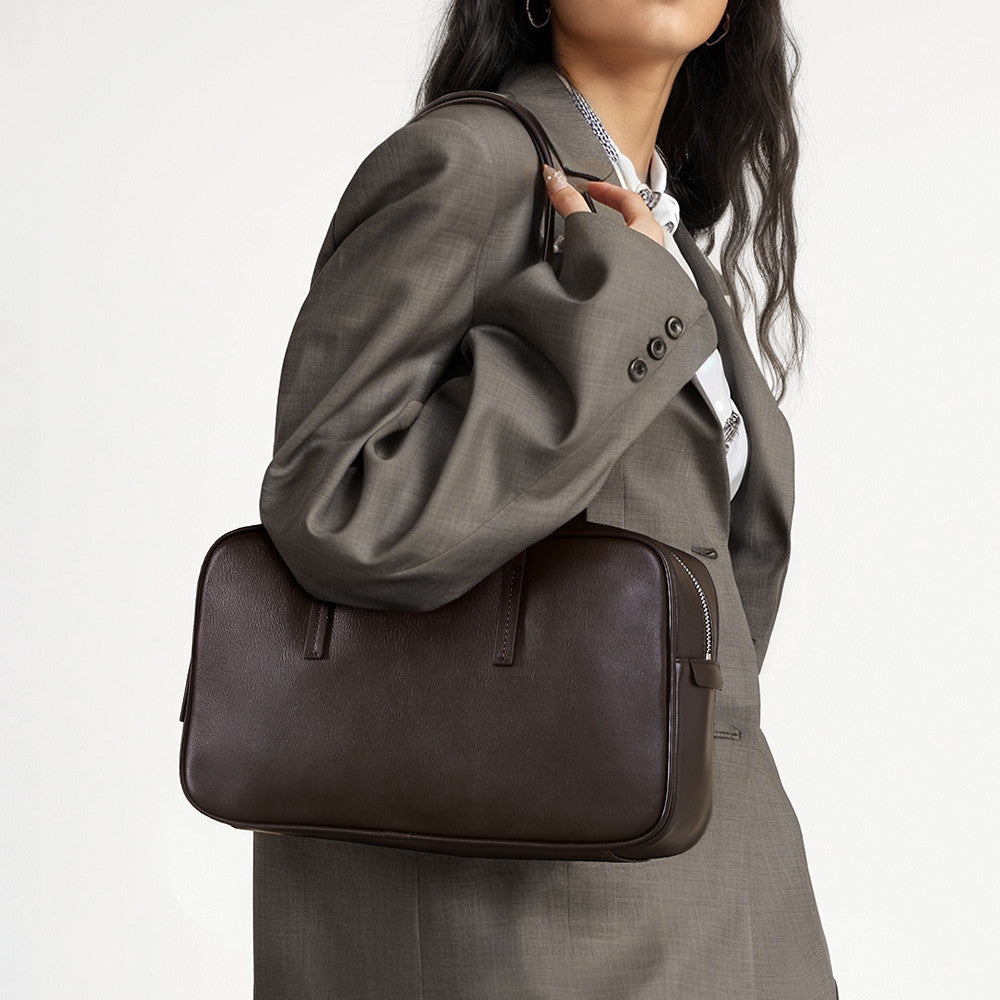 Top Layer Cowhide Make Capacity Boston Shoulder Bags