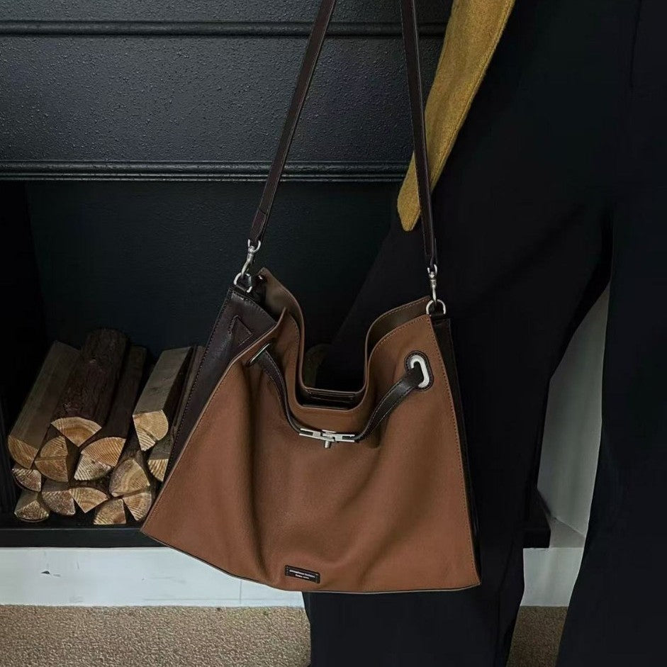 Graceful Women's Light Luxury Western Style Shoulder Bags