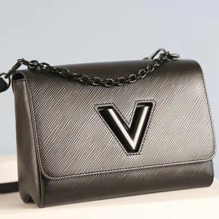 Wholesale V Water Ripple Adjustable Chain Crossbody Bags