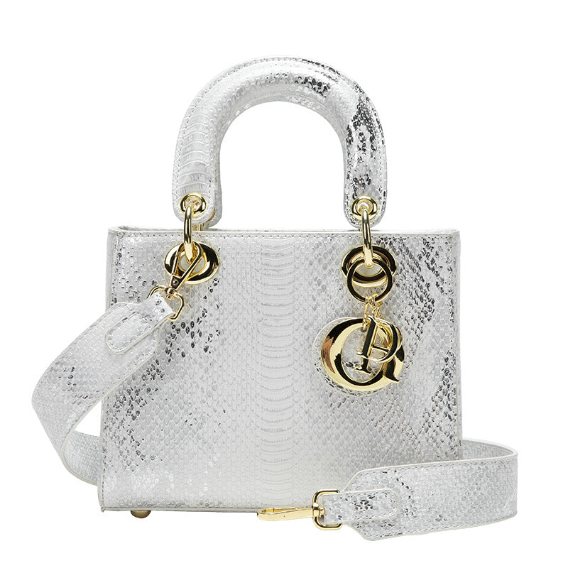 Pretty Women's Pattern Retro Embossing Portable Bags