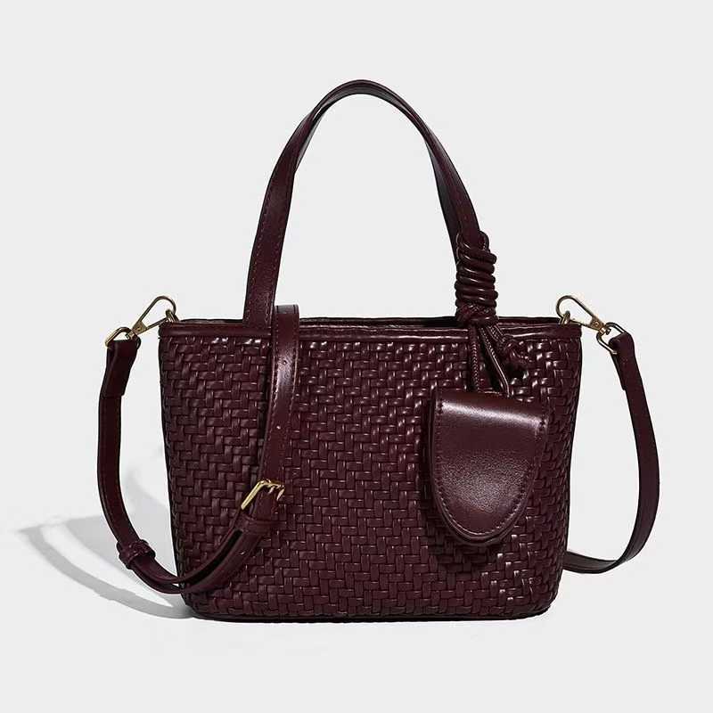Unique Stylish Popular Design Hand-woven Fashion Handbags
