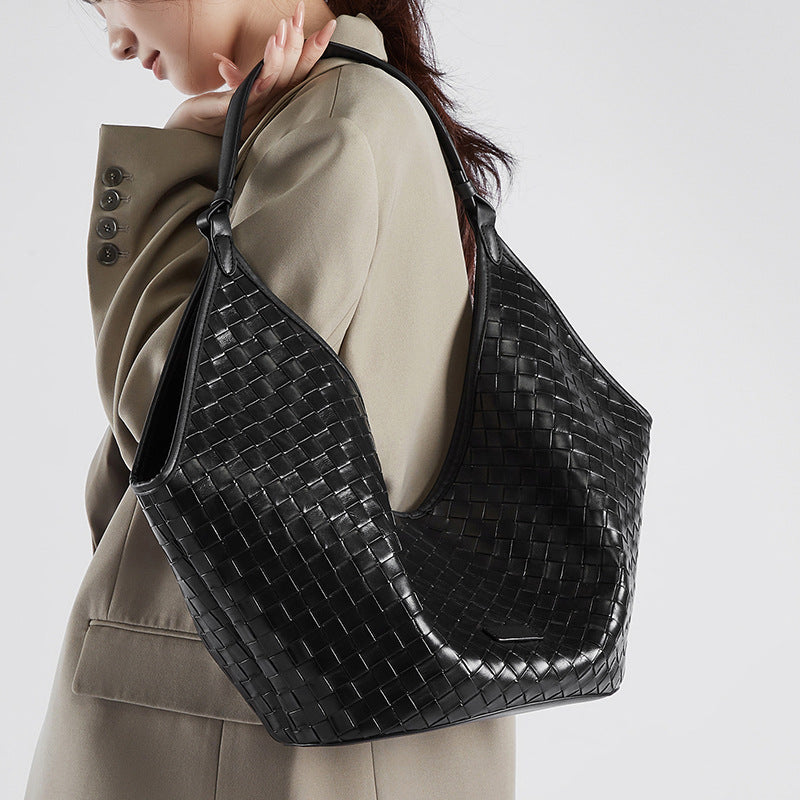 Large Capacity Female Fashionable Stylish Cowhide Woven Shoulder Bags