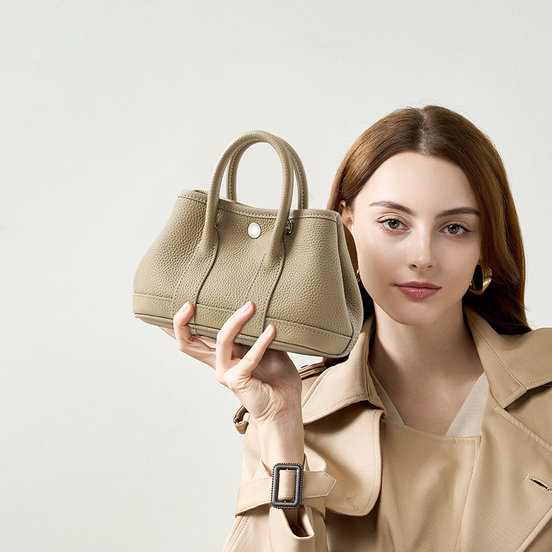 Cowhide Leather Exquisite Carrying Niche High Handbags