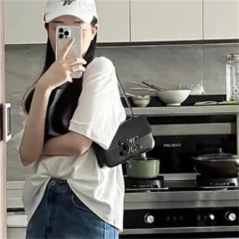 Women's Arc French Stick Underarm Genuine Leather High-grade Special Interest Shoulder Bags