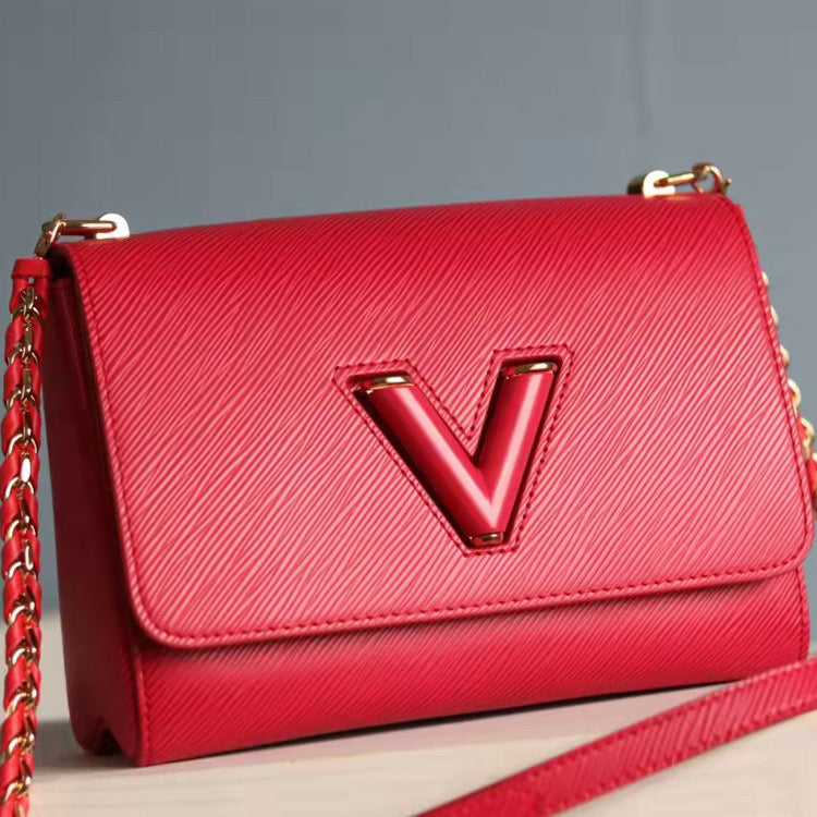 Wholesale V Water Ripple Adjustable Chain Crossbody Bags