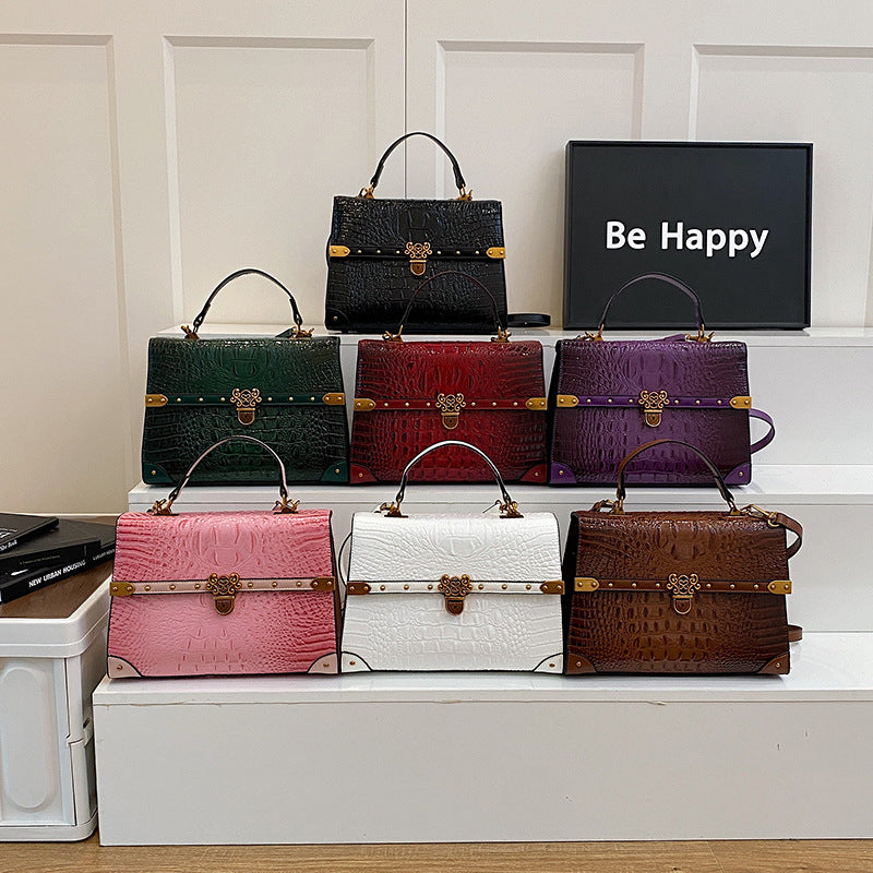 Women's Vintage Crocodile Pattern Large Capacity Bags