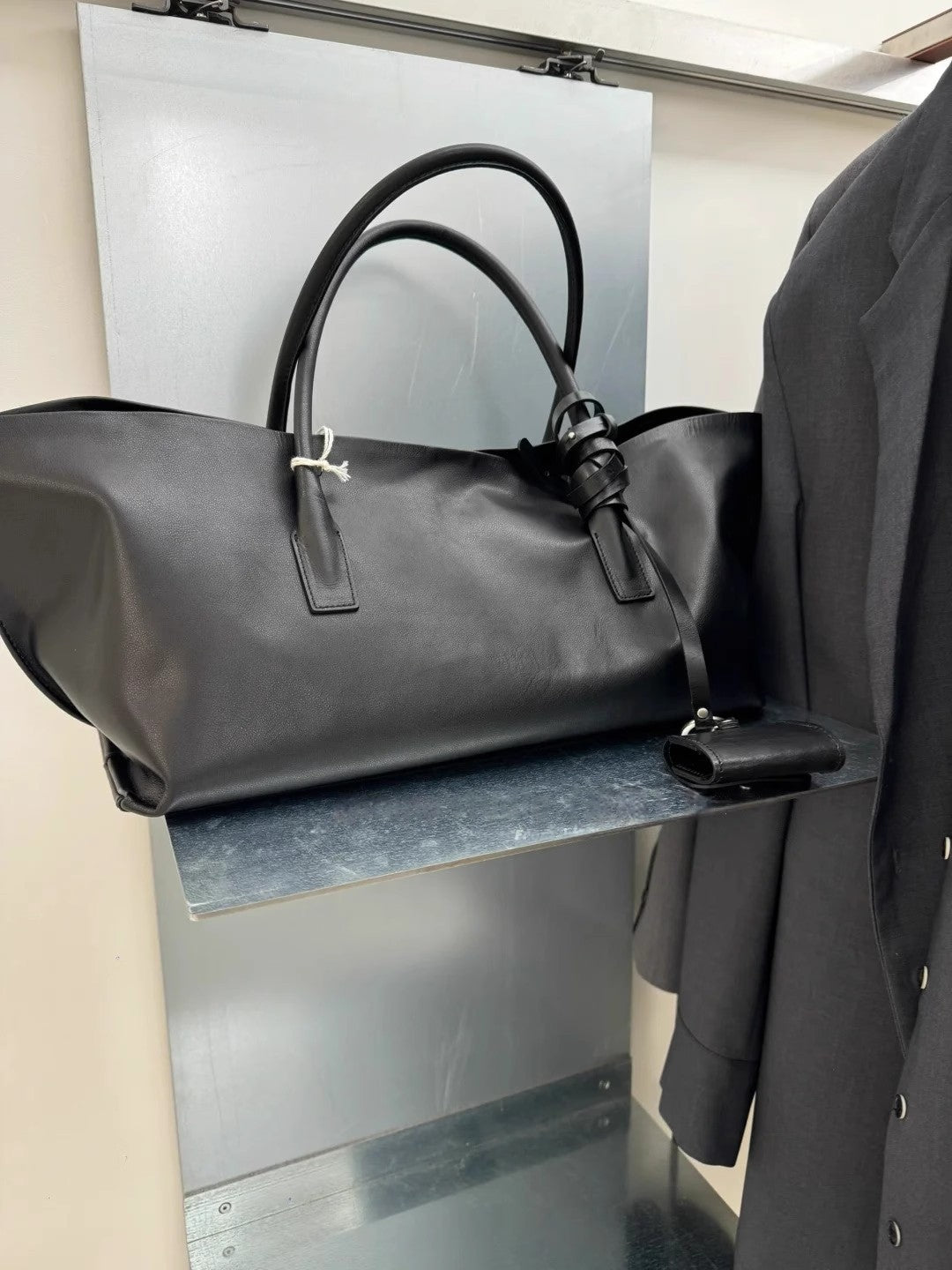 Genuine Leather Fashion Solid Color Niche Handbags