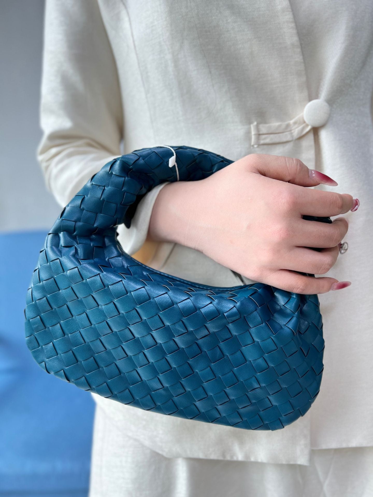 Classic Trendy Cool Hand-woven Horn Portable Handbags