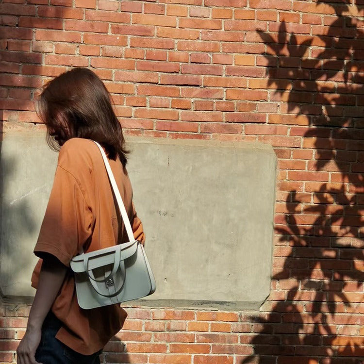 Women's Handmade French Cowhide Hazan Portable First Crossbody Bags