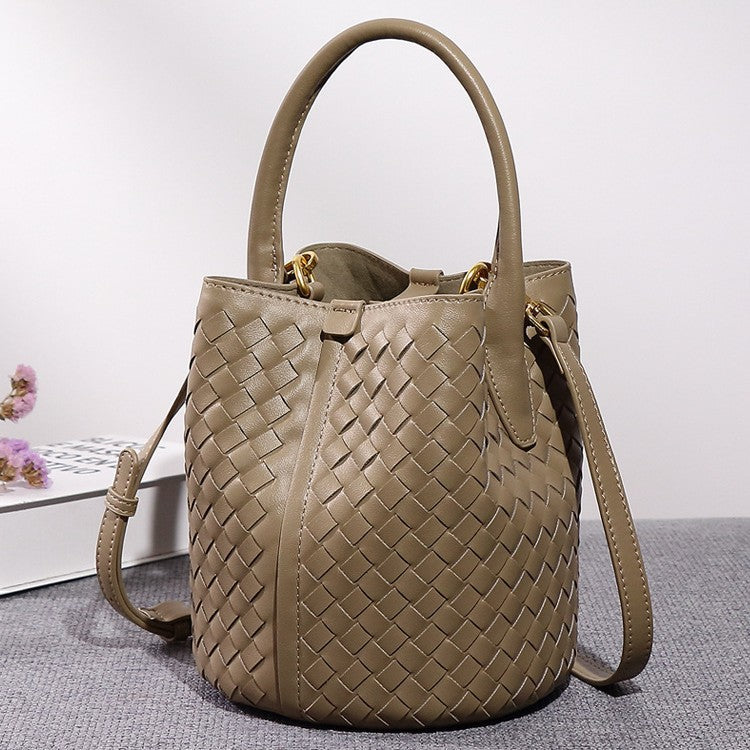Hand-woven Fashion Leisure Portable Retro One Shoulder Bags