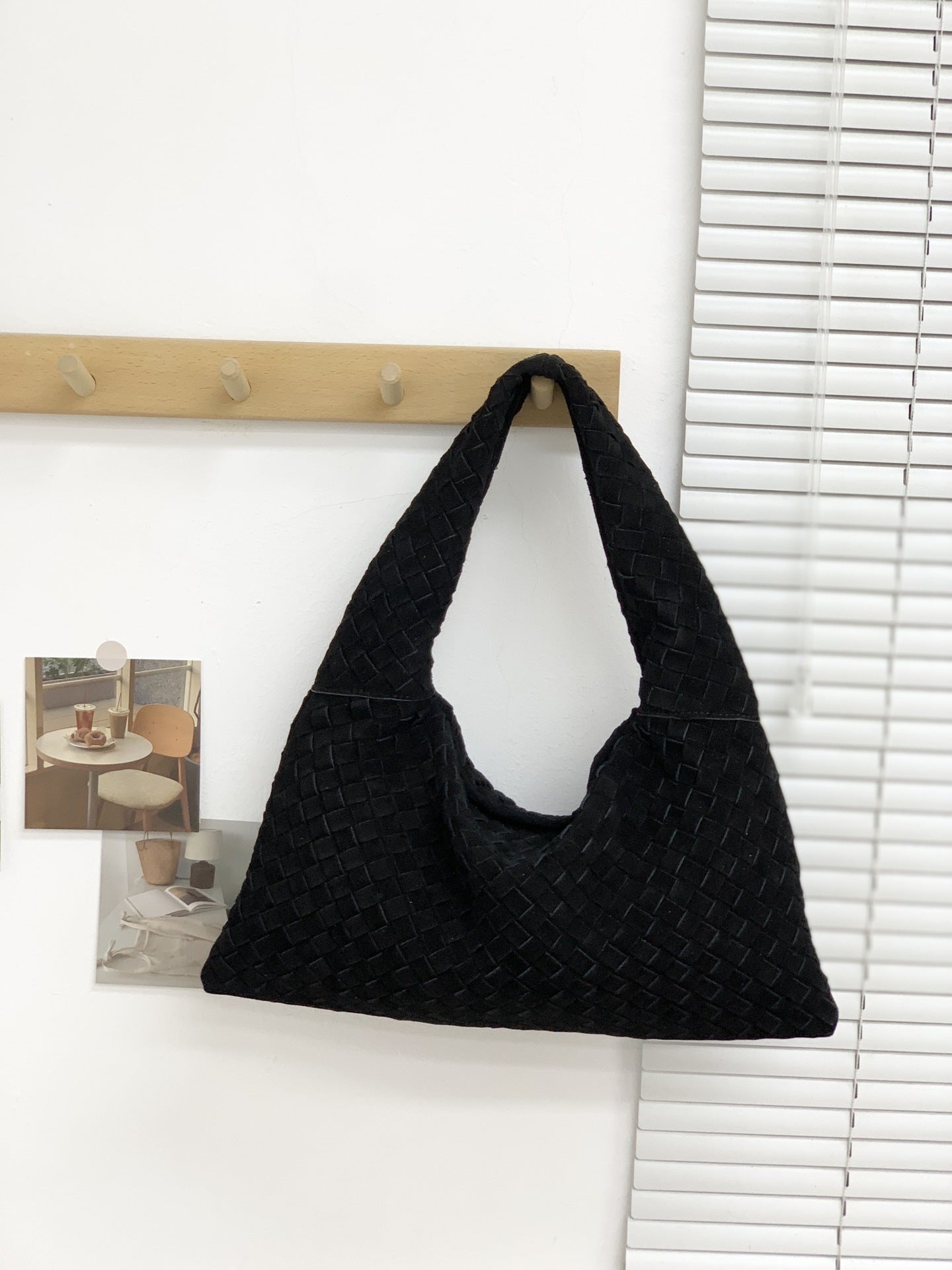 Women's French Style High Sense Woven Underarm Niche Shoulder Bags