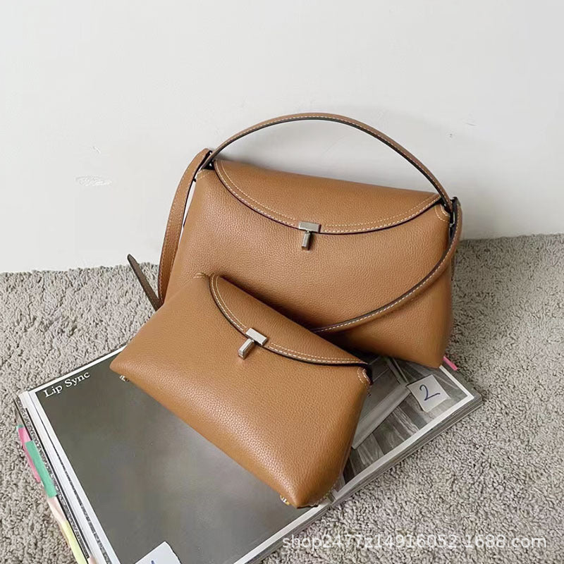 Design Cowhide Flip Shape Large Capacity Shoulder Bags