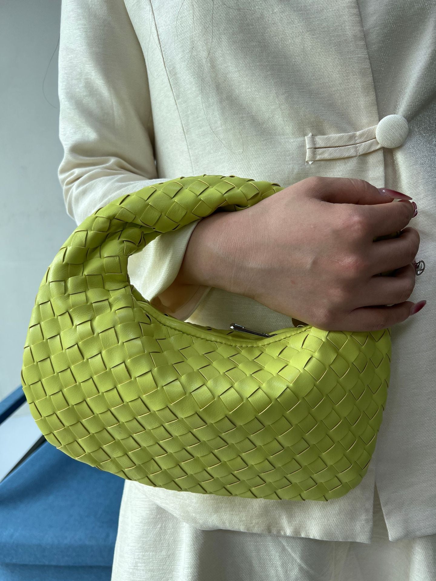 Classic Trendy Cool Hand-woven Horn Portable Handbags