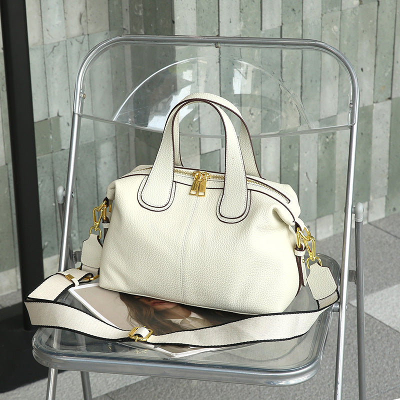 Women's Fashionable Large Capacity High-grade Western Style First Crossbody Bags