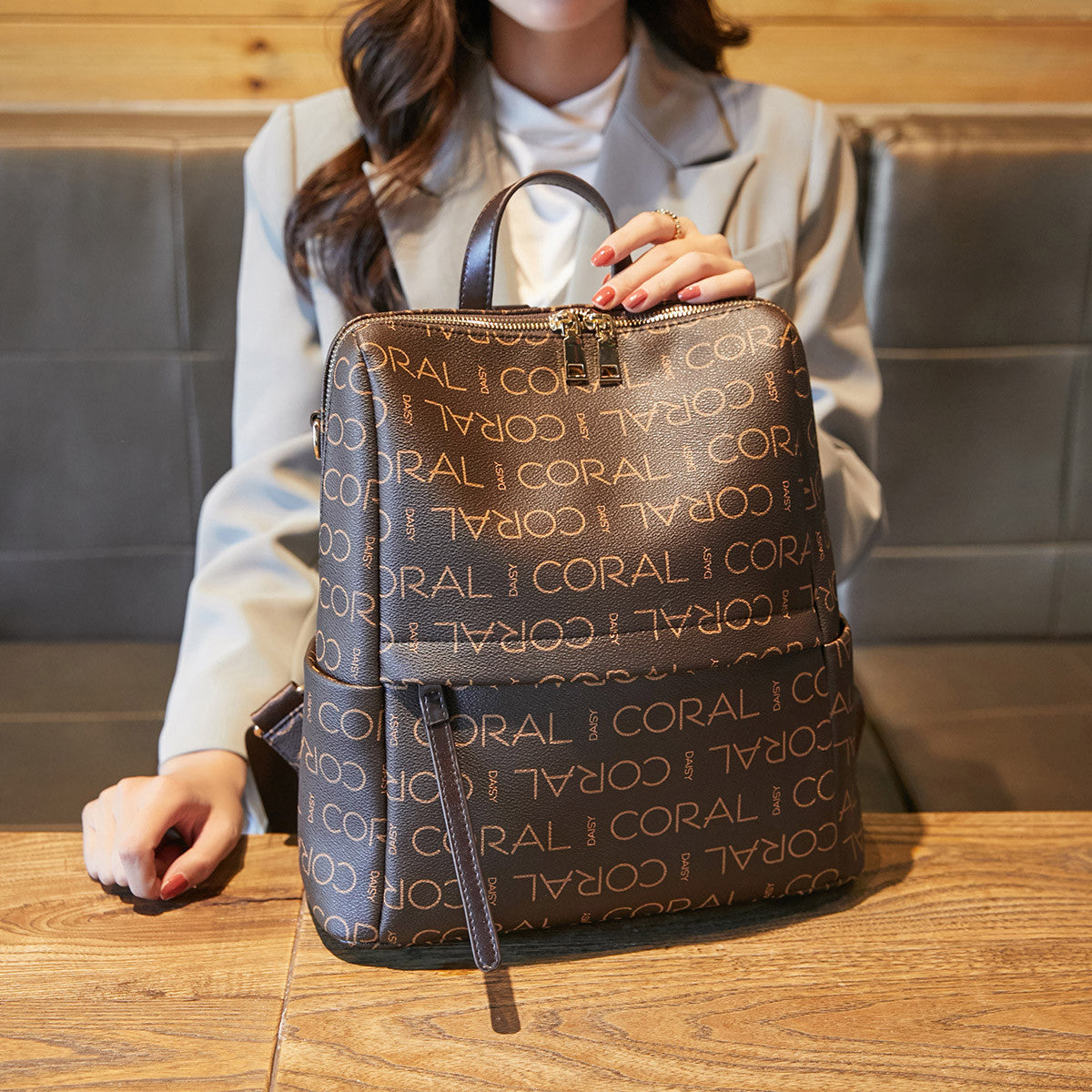 Women's Elegant Fashion Big Vintage Printed Backpacks