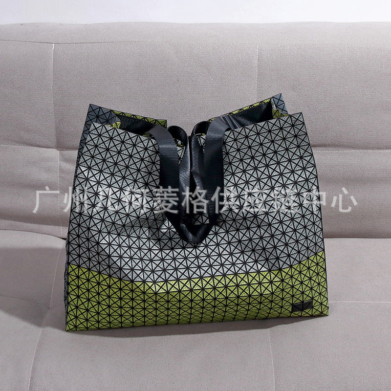 Geometric Diamond Pattern Silicone Check Lifetime Shoulder Bags