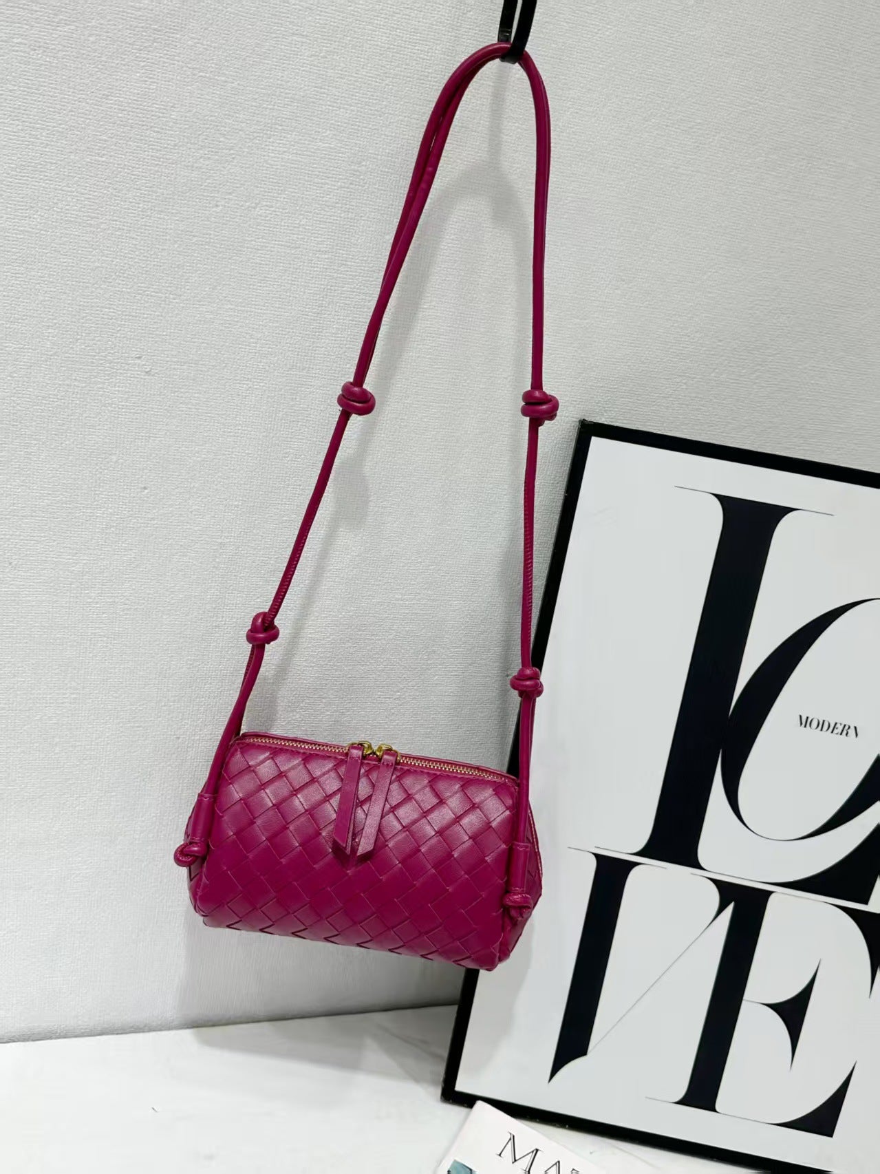 Women's Handmade Cowhide Woven Underarm Fashion Bags