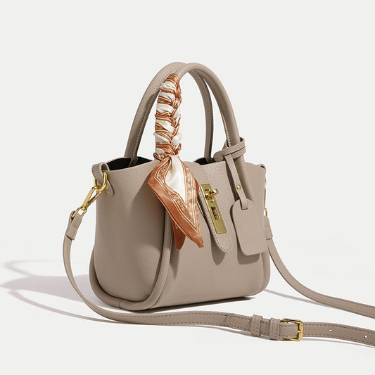 Women's Trendy Summer Niche Fashion Commuter For Shoulder Bags