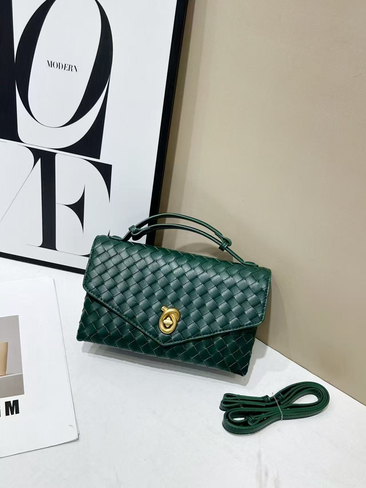 Stylish Women's Weave Sandwich Fashion Trend Small Square Bags