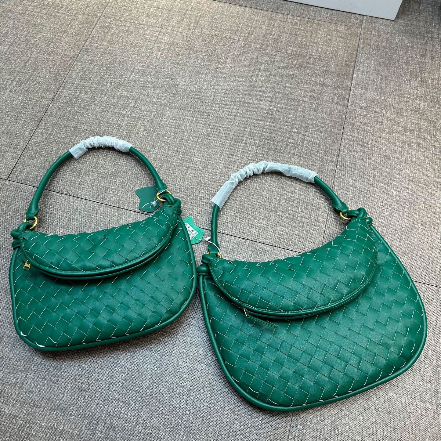 Women's Niche Soft Leather Hand Underarm Temperament Bags