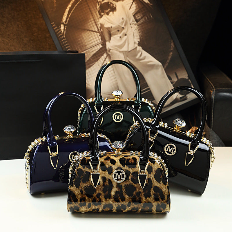 Women's Clip Personalized Patent Leather Fashion Pillow Crossbody Bags