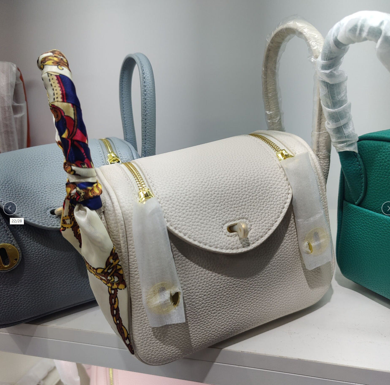 Women's Mini Lindi Leather Lychee Pattern Doctor Crossbody Bags