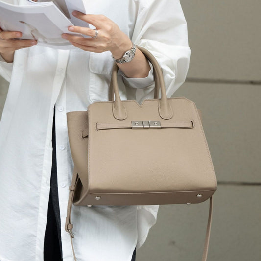 Women's First Layer Cowhide Light Luxury Simple Crossbody Bags