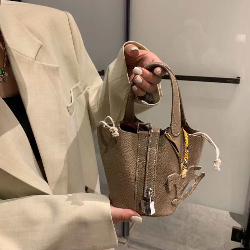 Women's Genuine Leather Vegetable Basket High-grade Design Handbags