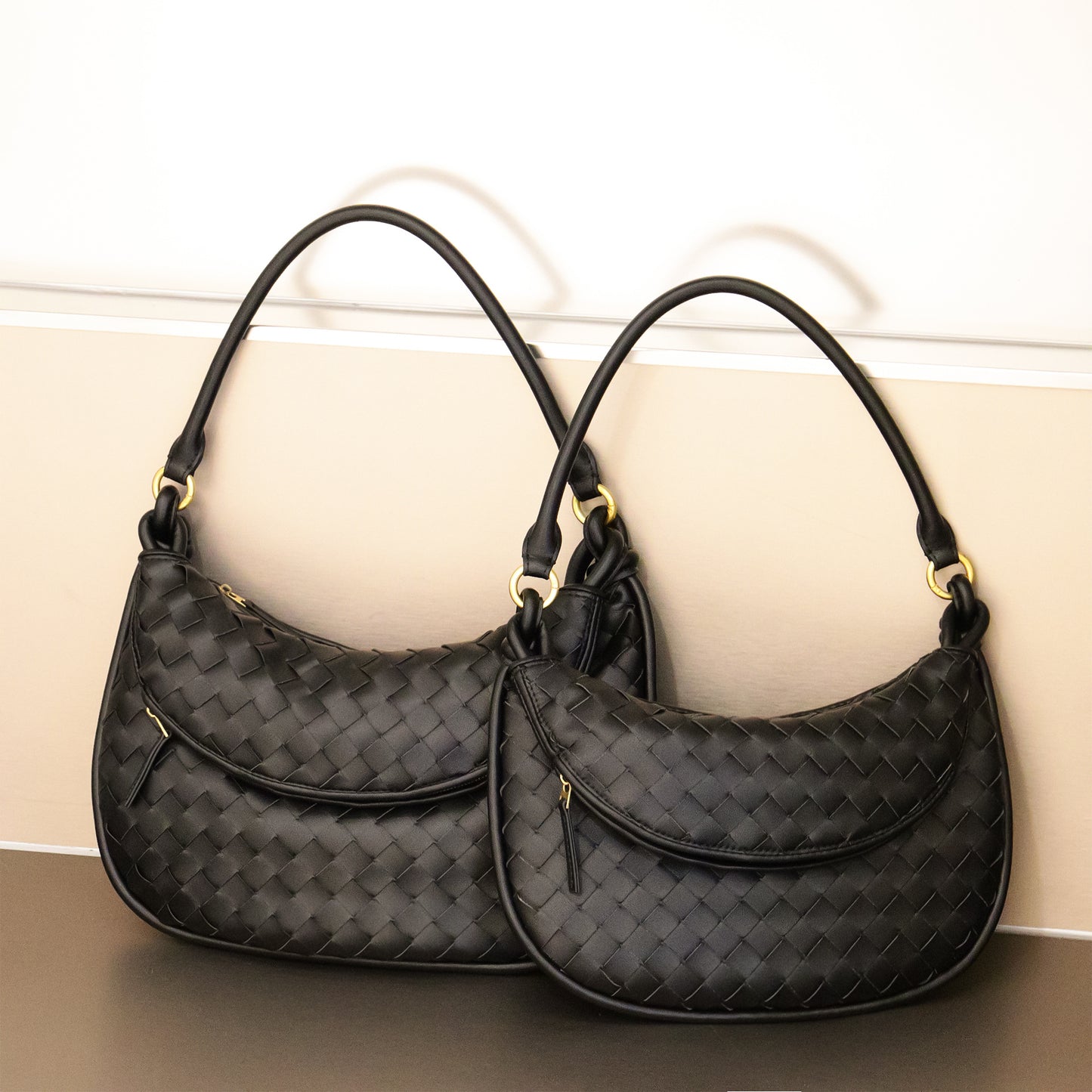 Women's Niche Soft Leather Hand Underarm Temperament Bags