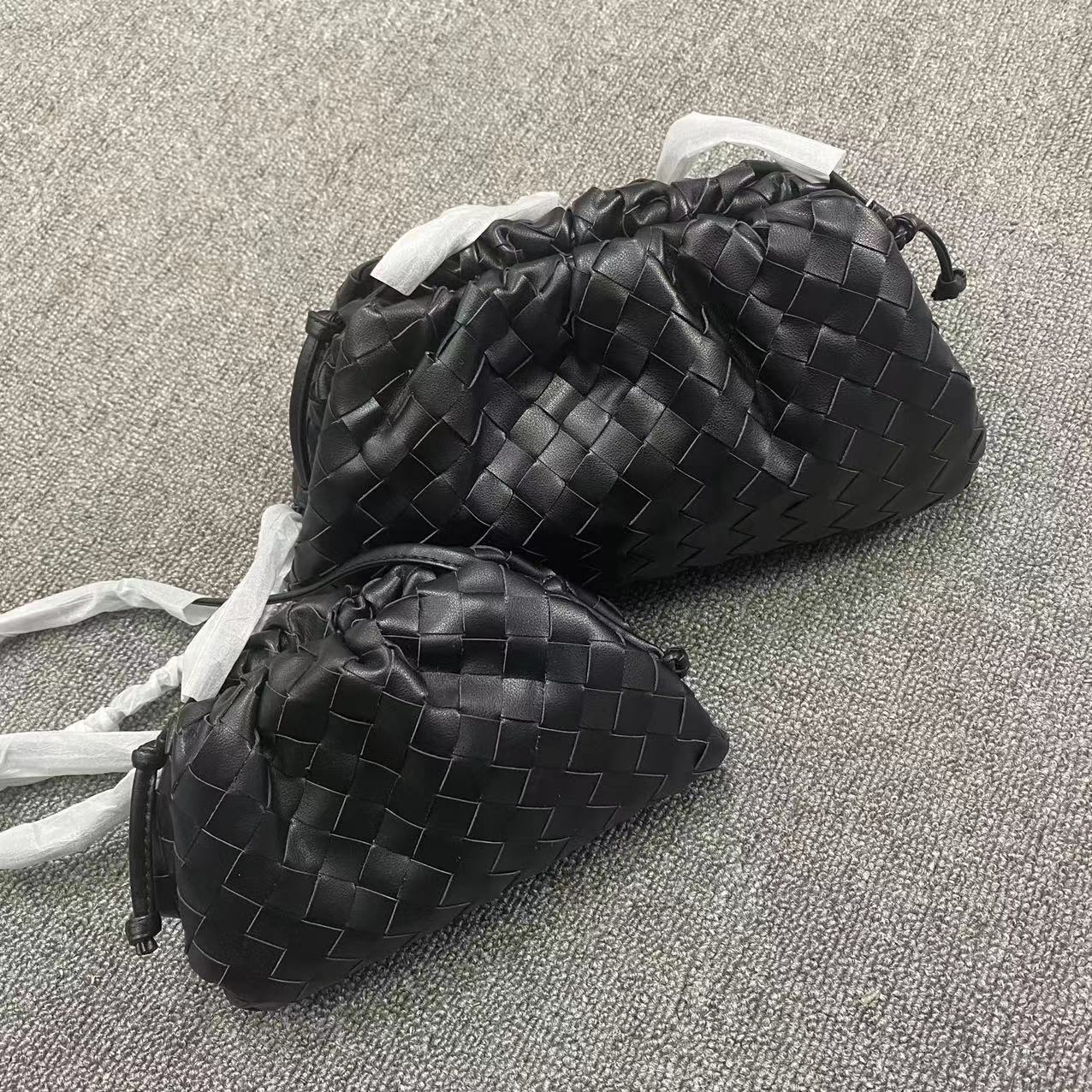 Women's Genuine Leather Cloud Cowhide Woven Xi Crossbody Bags