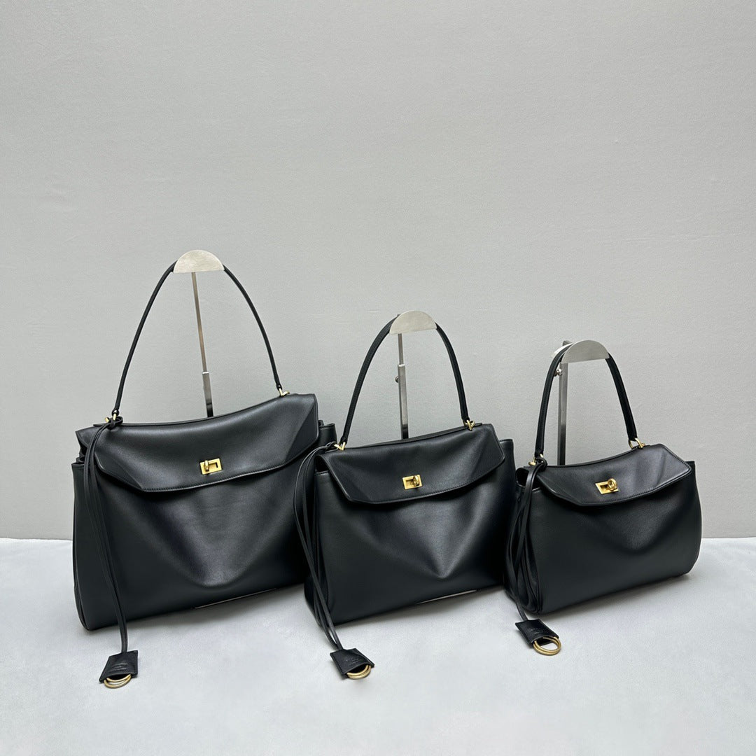 Genuine Leather High-grade Idle Style Twist Shoulder Bags