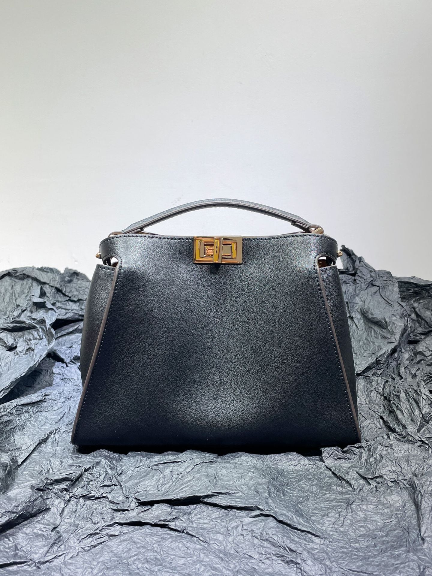 Women's Genuine Leather With Cat Design Catch Crossbody Bags