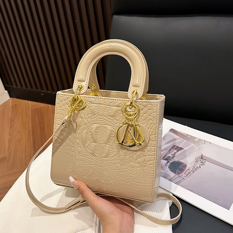 Women's Crocodile Pattern Fashion Letter Diana Bags