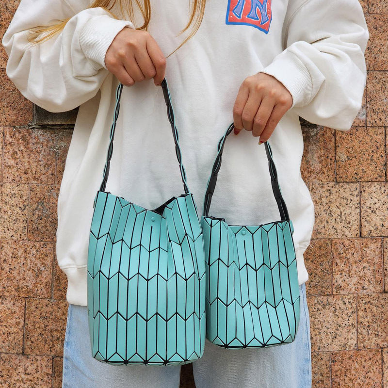 Women's Original Fashion Stitching Diamond Pattern Geometric Shoulder Bags