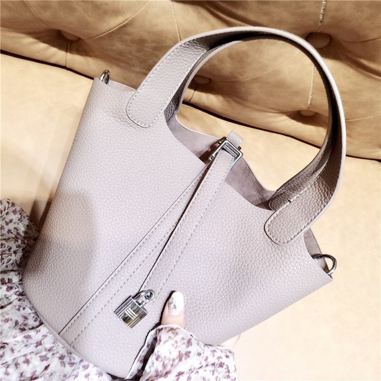 Charming Latch Lady's Large Capacity One Handbags