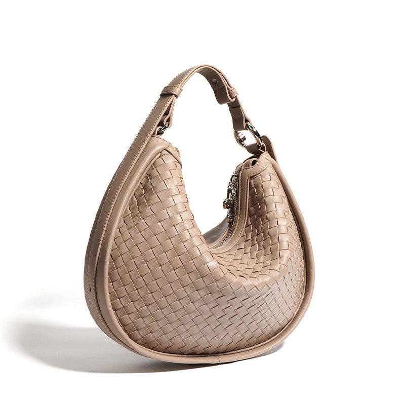Women's Leather Selenodont Large Capacity Commuter Hand-woven Bags