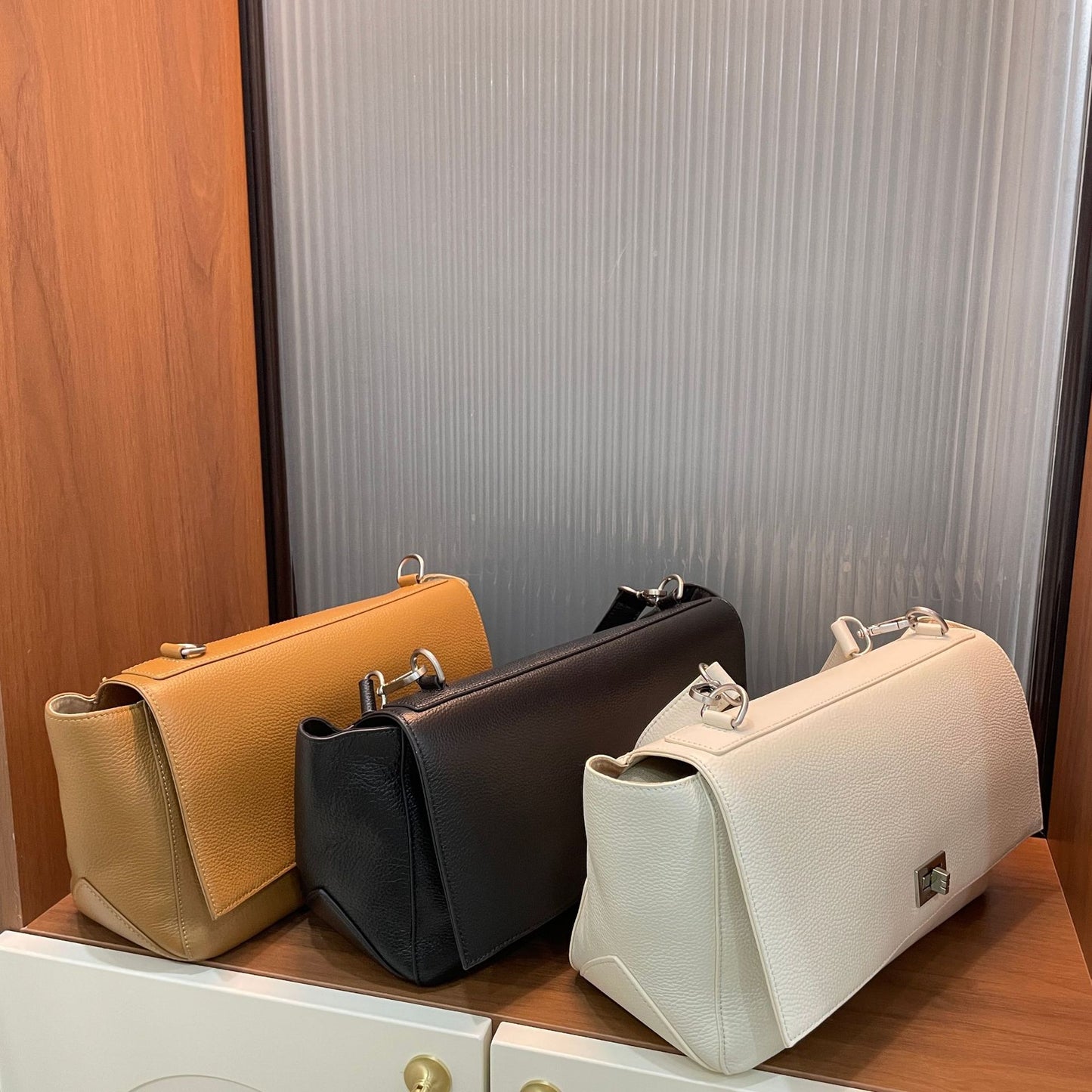 Niche Soo Lin Cowhide Flap Large Crossbody Bags