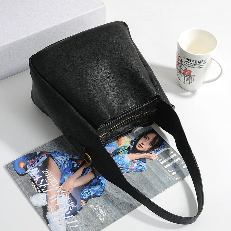 Women's Retro Genuine Leather Fashion First Layer Shoulder Bags