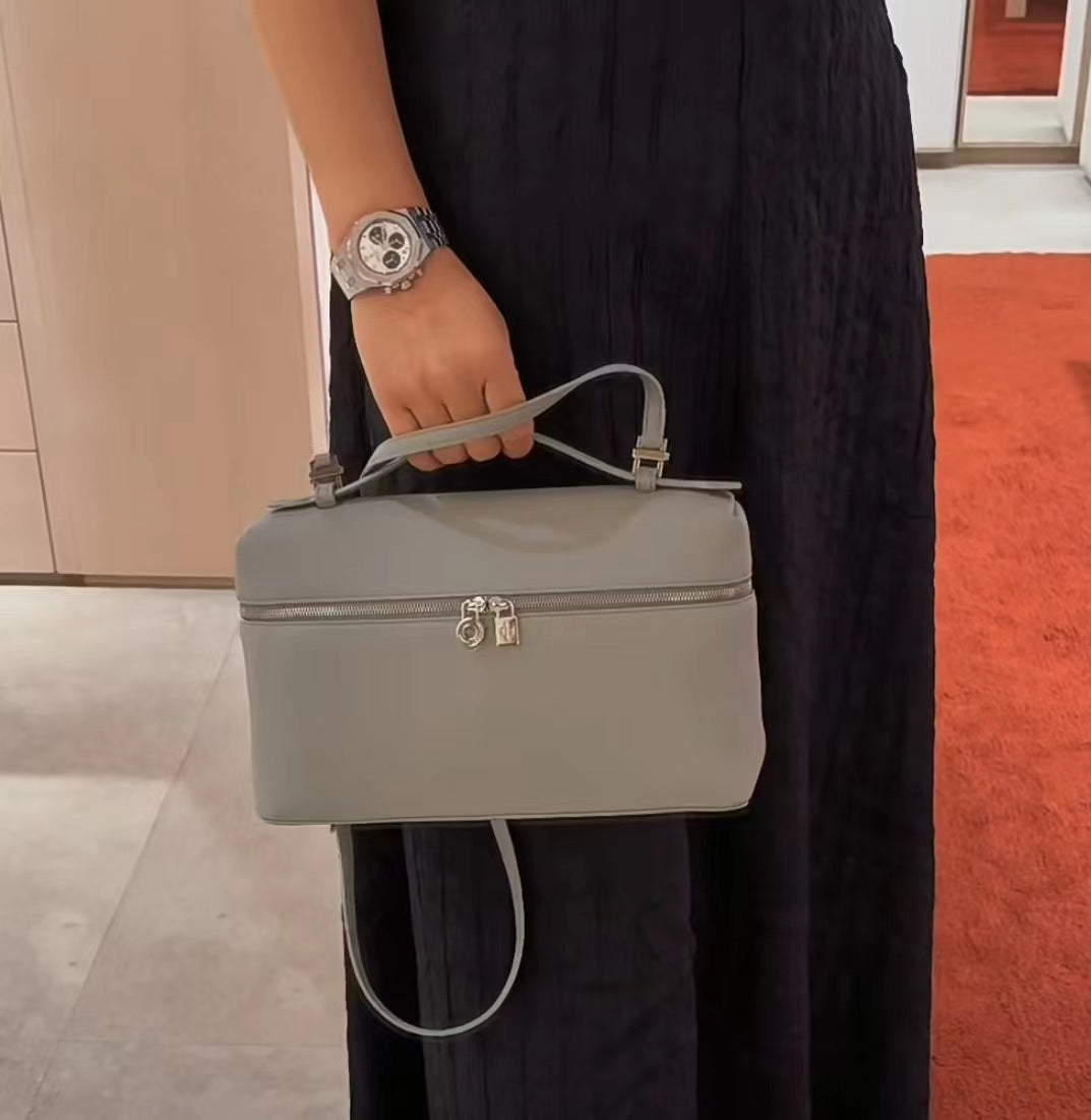 Women's First Layer Cowhide Simple Fashion One Handbags