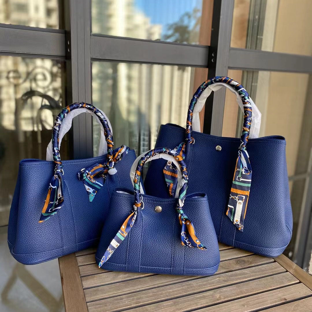 Women's First Layer Cowhide Source Large Capacity Handbags