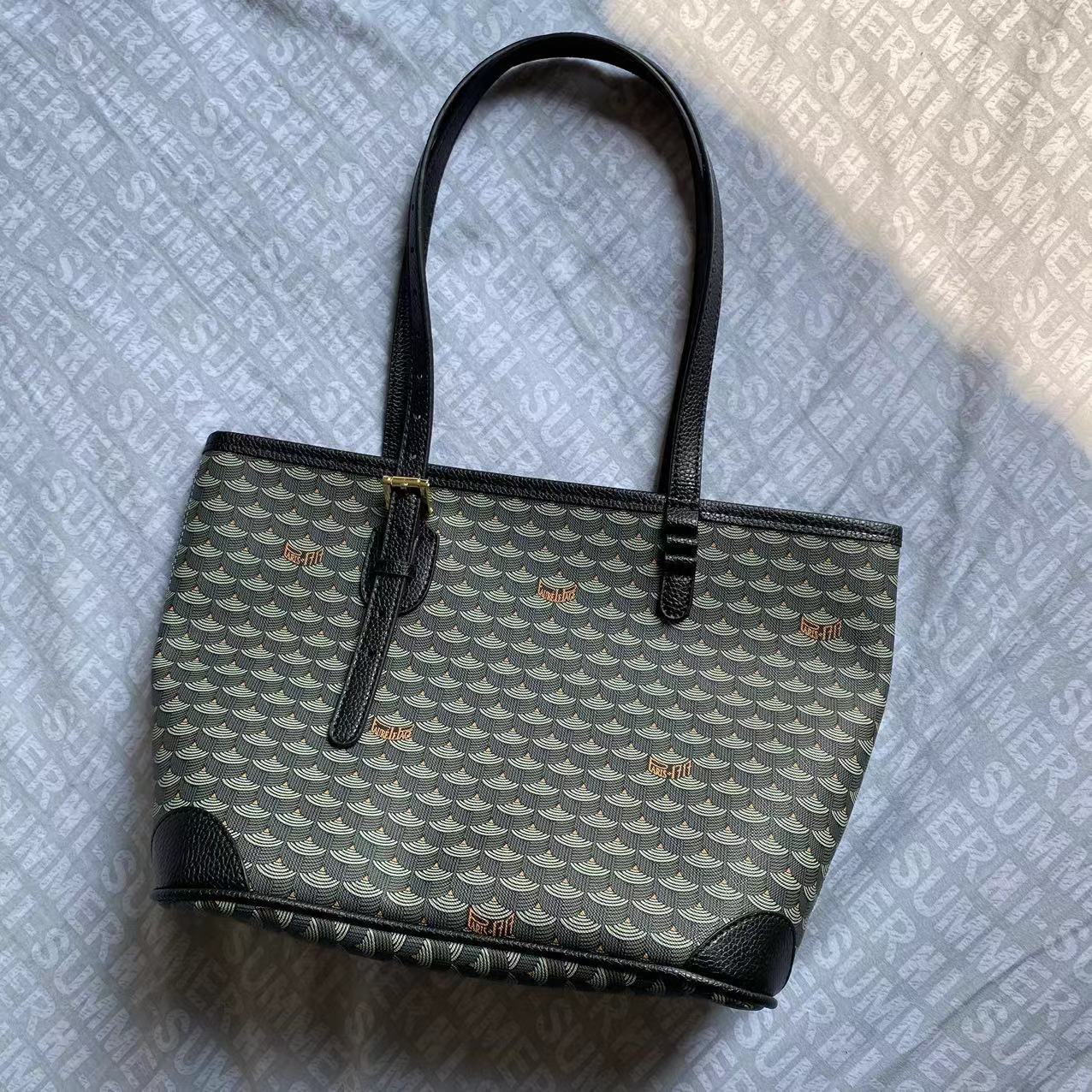 Women's Portable Commuter Waterproof Beach Shopping Bags