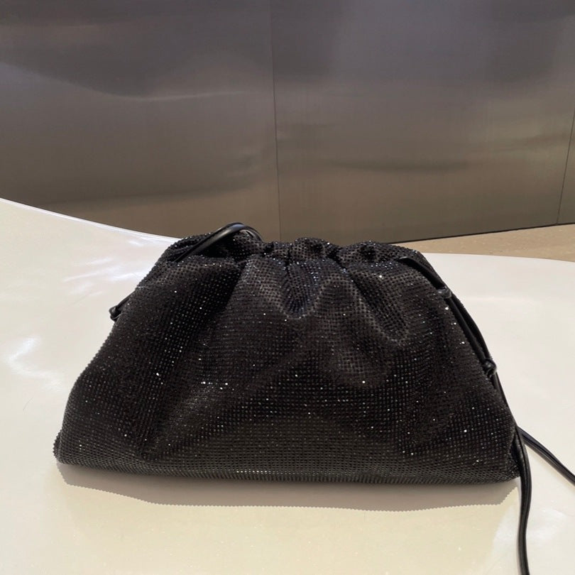 Women's Diamond Cloud Korean Style Pleated Clip Crossbody Bags