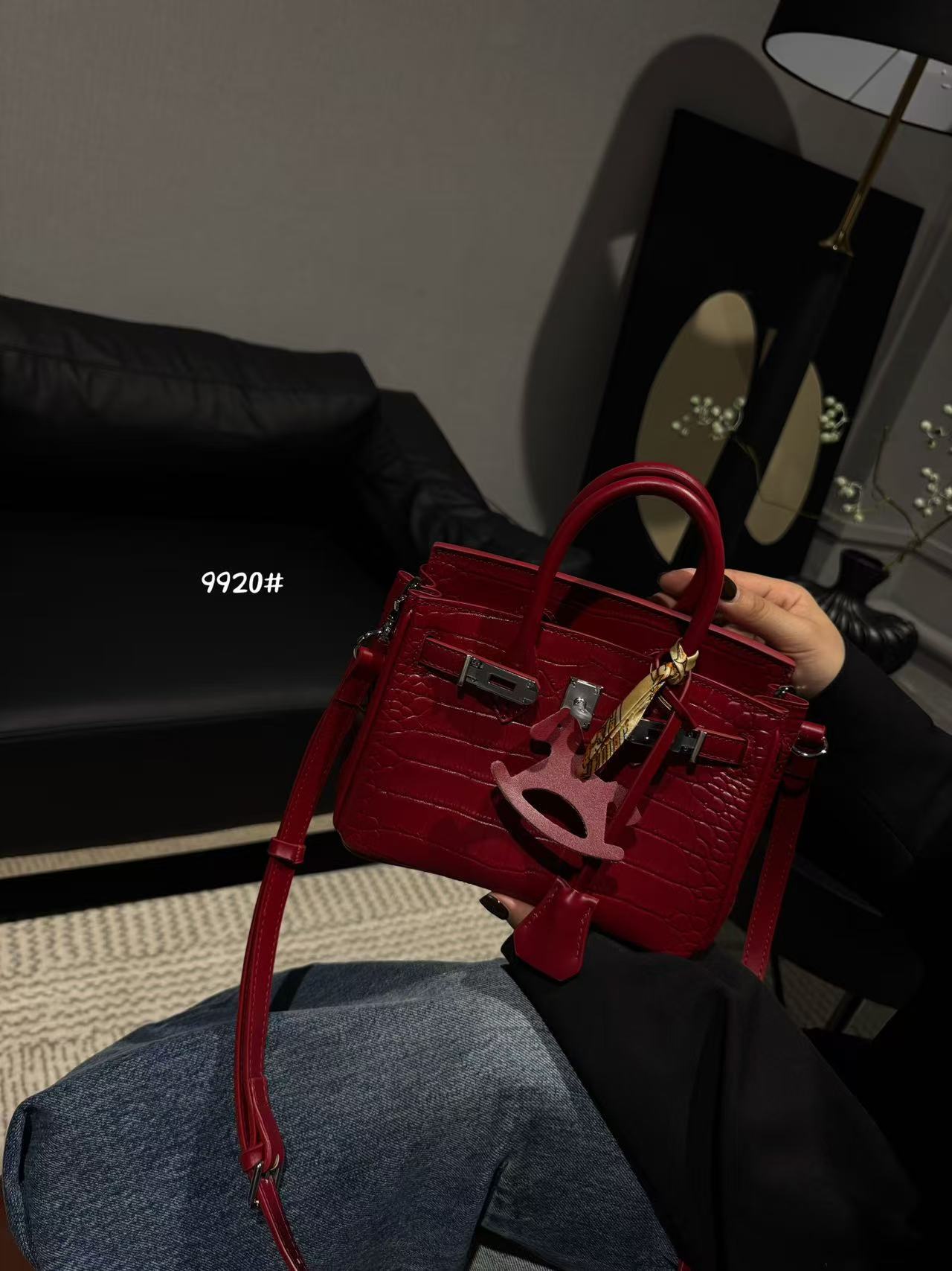 Women's High-grade Genuine Leather Retro Platinum Fashion Crossbody Bags