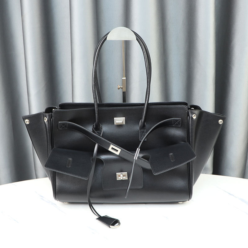 Kelly Large Capacity Unisex Style Wings Shoulder Bags