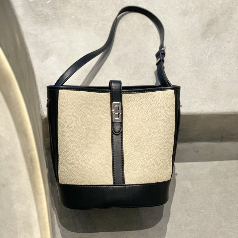 First Layer Cowhide Underarm Tide Retro Easy Matching Shoulder Bags
