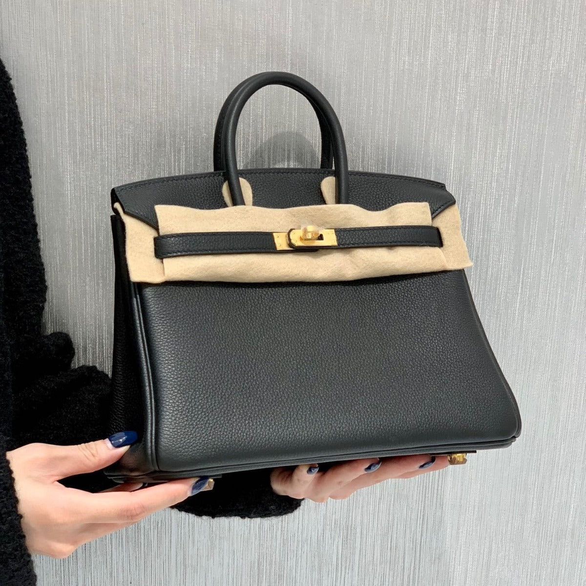 Women's Quality Genuine Leather Litchi Grain Kelly Handbags