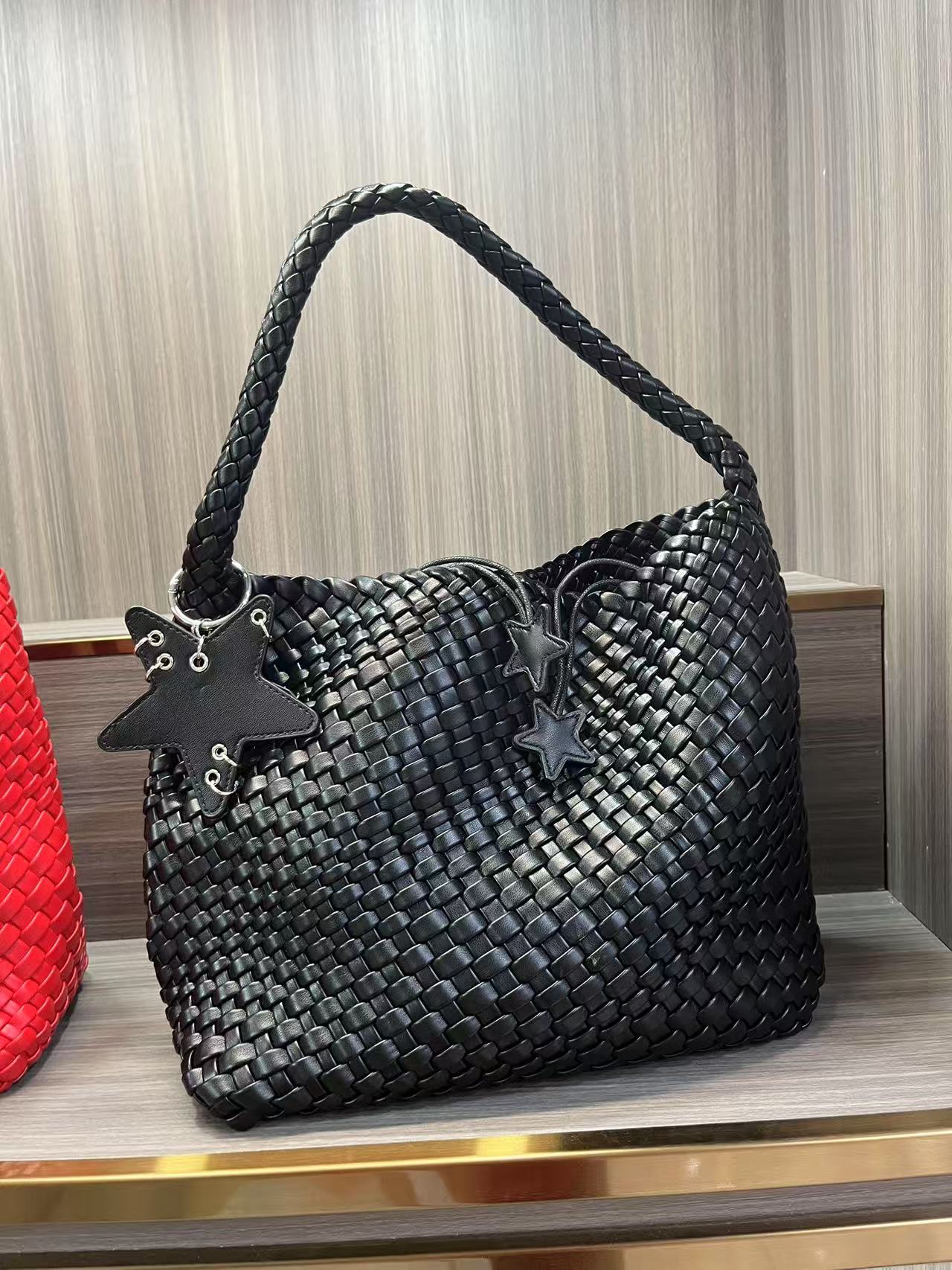 Design Hand-woven Large Capacity Totes Style Bags